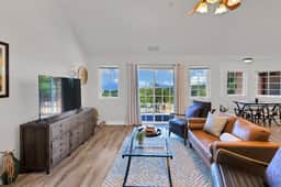 Pet Friendly Hot Tub Country Hideaway Amazing Views on 40 acres - Image 5